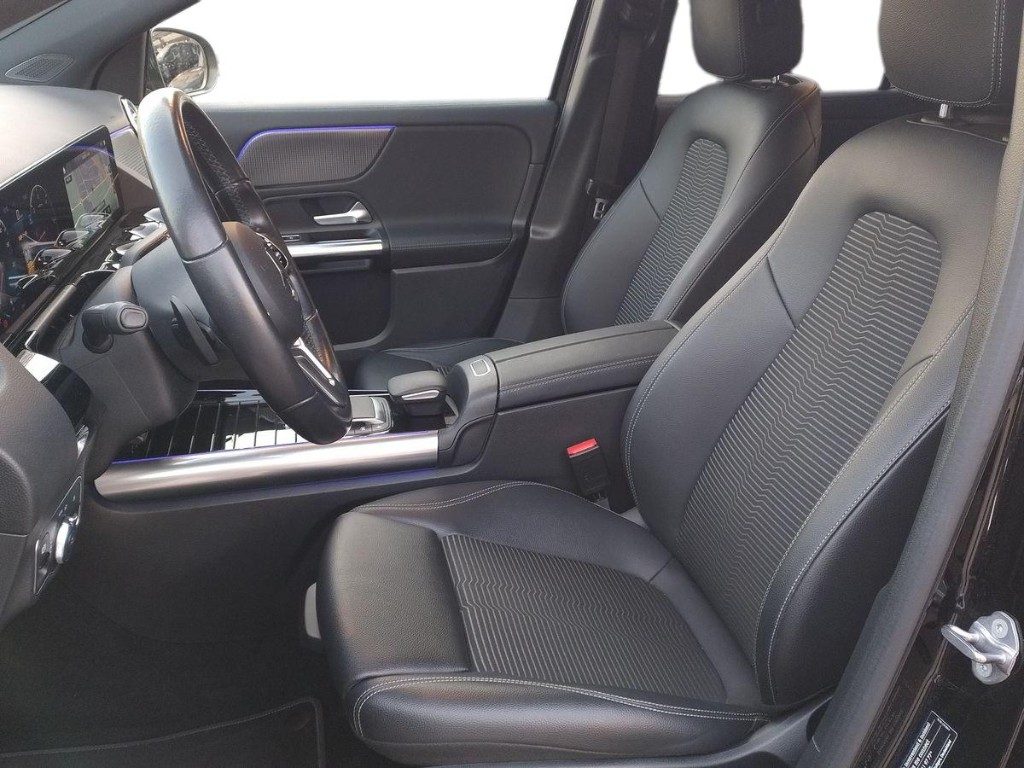 MERCEDES-BENZ GLA 200 d Automatic Sport - 9