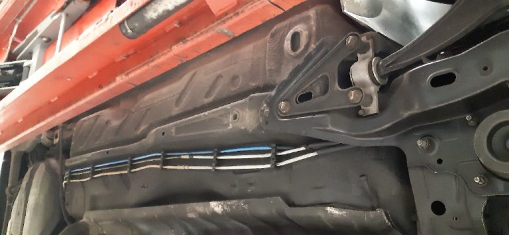 ALFA ROMEO 166 2.0i V6 TURBO - 9