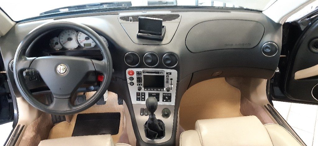 ALFA ROMEO 166 2.0i V6 TURBO - 26