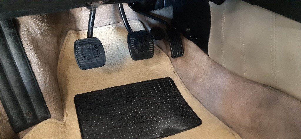 ALFA ROMEO 166 2.0i V6 TURBO - 38