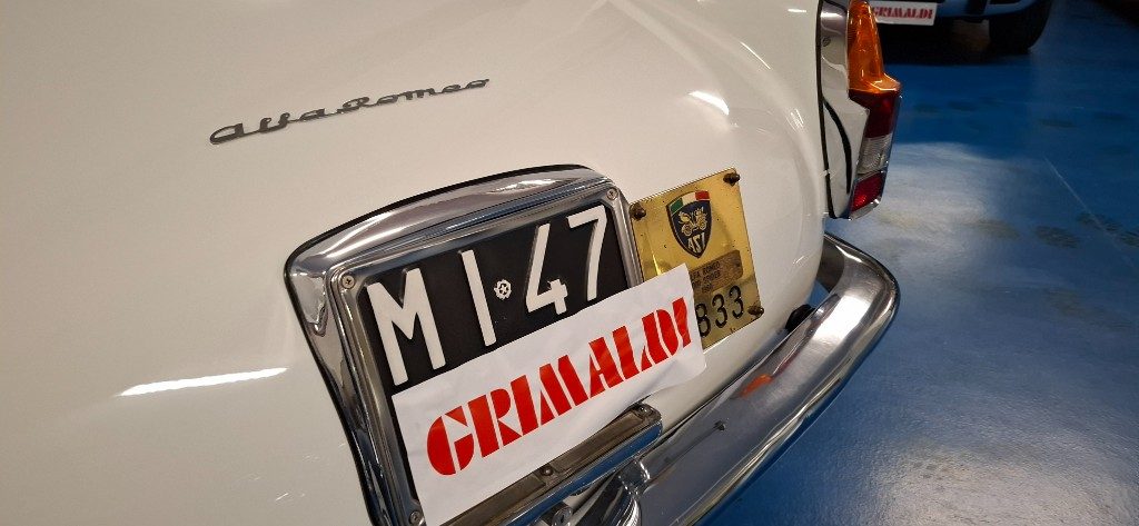 ALFA ROMEO 2000 SPIDER TOURING**ITALIANA DA SEMPRE-TARGHE MILANO - 46