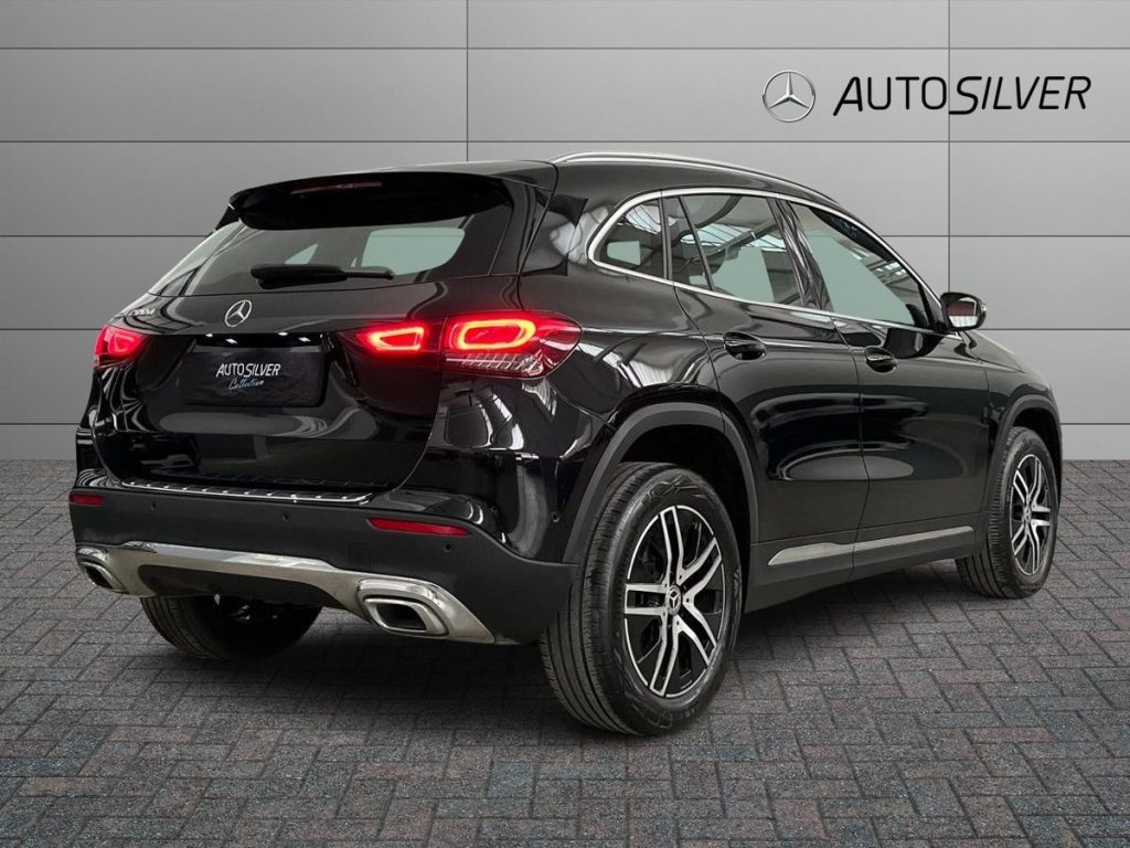 MERCEDES-BENZ GLA 200 d Automatic Sport Plus - 2