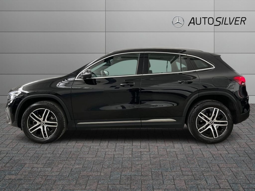 MERCEDES-BENZ GLA 200 d Automatic Sport Plus - 6