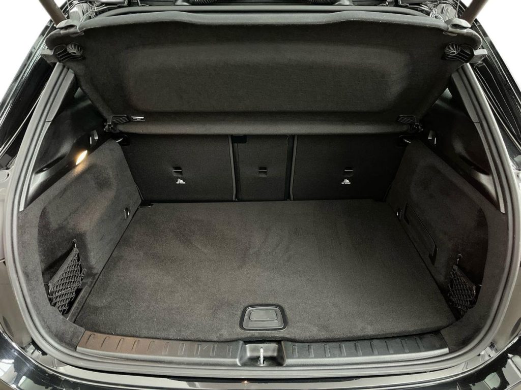 MERCEDES-BENZ GLA 200 d Automatic Sport Plus - 13