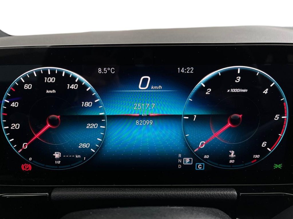 MERCEDES-BENZ GLA 200 d Automatic Sport Plus - 8