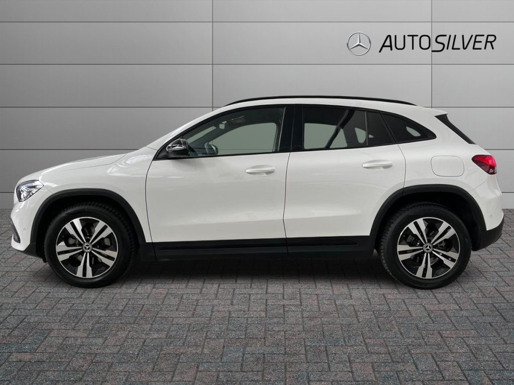 MERCEDES-BENZ GLA 200 d 4matic Sport Plus - 6