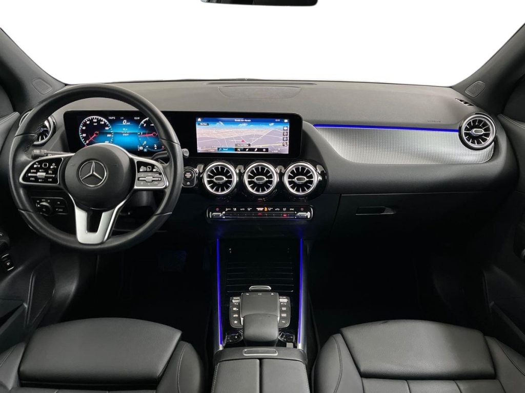 MERCEDES-BENZ GLA 200 d 4matic Sport Plus - 9
