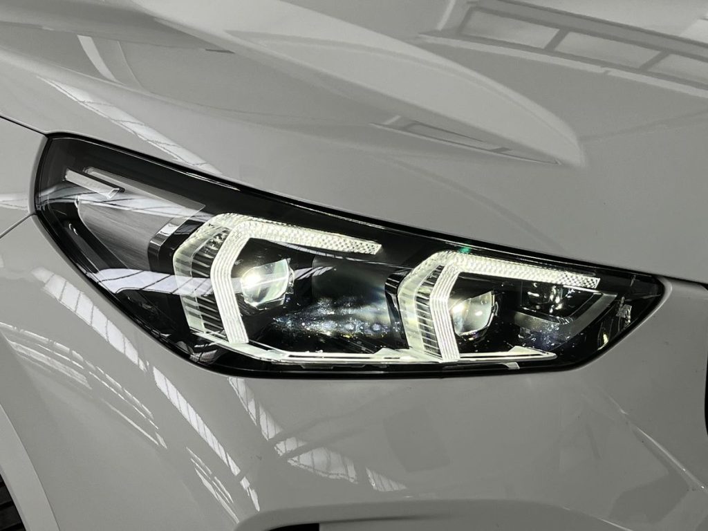 BMW iX1 xDrive 30 Msport - 17