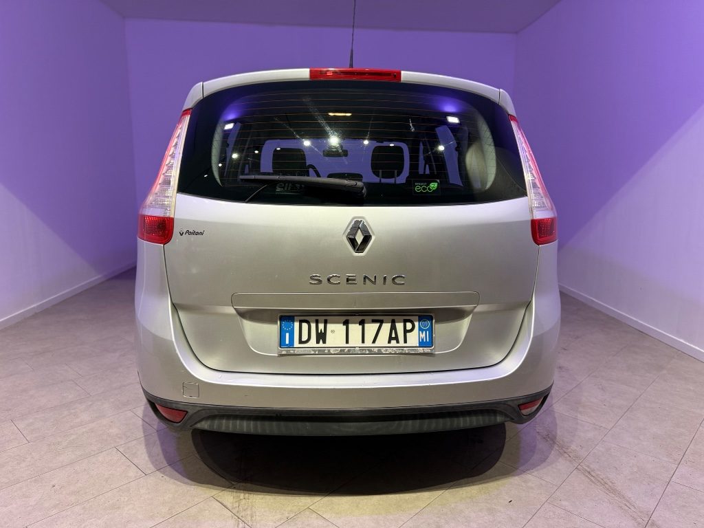RENAULT Scenic 1.5 dCi 110CV Dynamique - 9