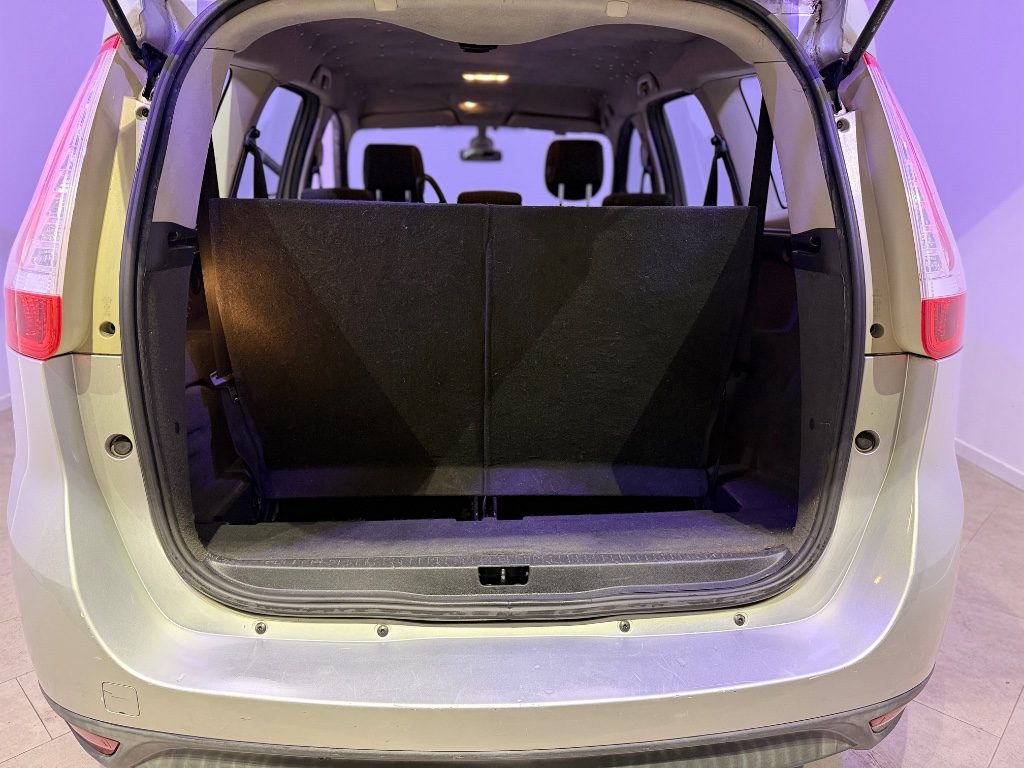 RENAULT Scenic 1.5 dCi 110CV Dynamique - 21