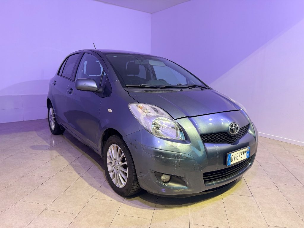 TOYOTA Yaris 1.3 5 porte M-MT S - 2