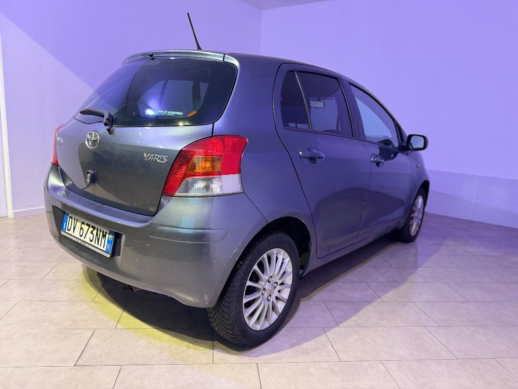 TOYOTA Yaris 1.3 5 porte M-MT S - 11