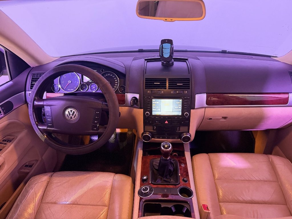VOLKSWAGEN Touareg 2.5 R5 TDI - 13