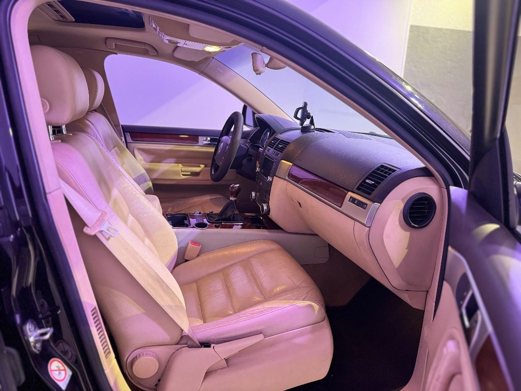 VOLKSWAGEN Touareg 2.5 R5 TDI - 16