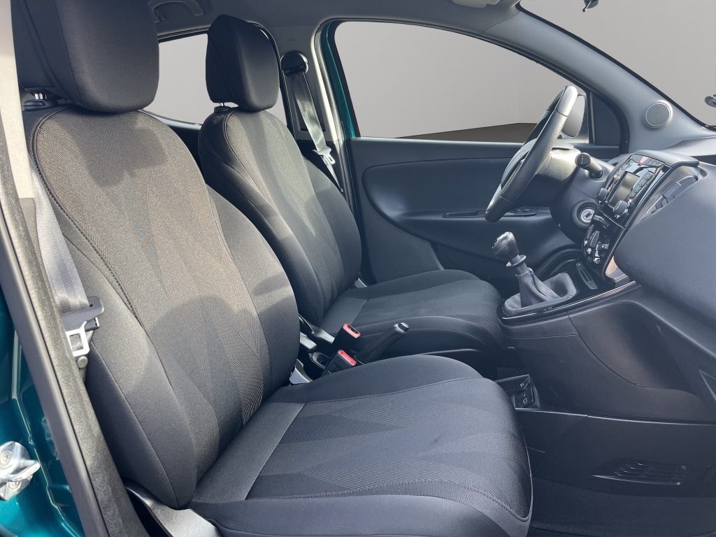 LANCIA Ypsilon 1.2 69 CV GPL Ecochic Gold - 9