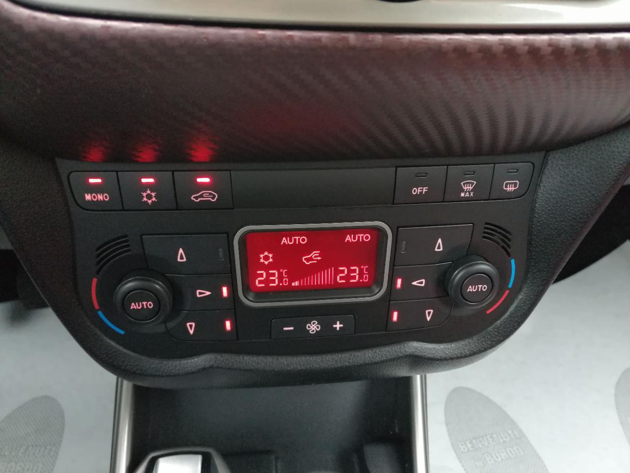 ALFA ROMEO MiTo 1.4 T 120 CV GPL Distinctive - 17