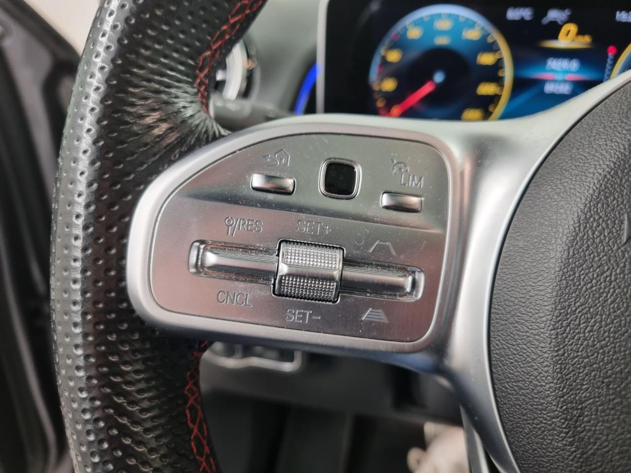 MERCEDES-BENZ GLB 250 Automatic 4Matic Premium Pack AMG - 30