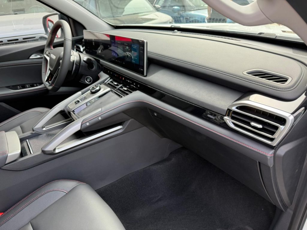 MAXUS T60 2.0 dieesl AWD Luxury double cab - 13