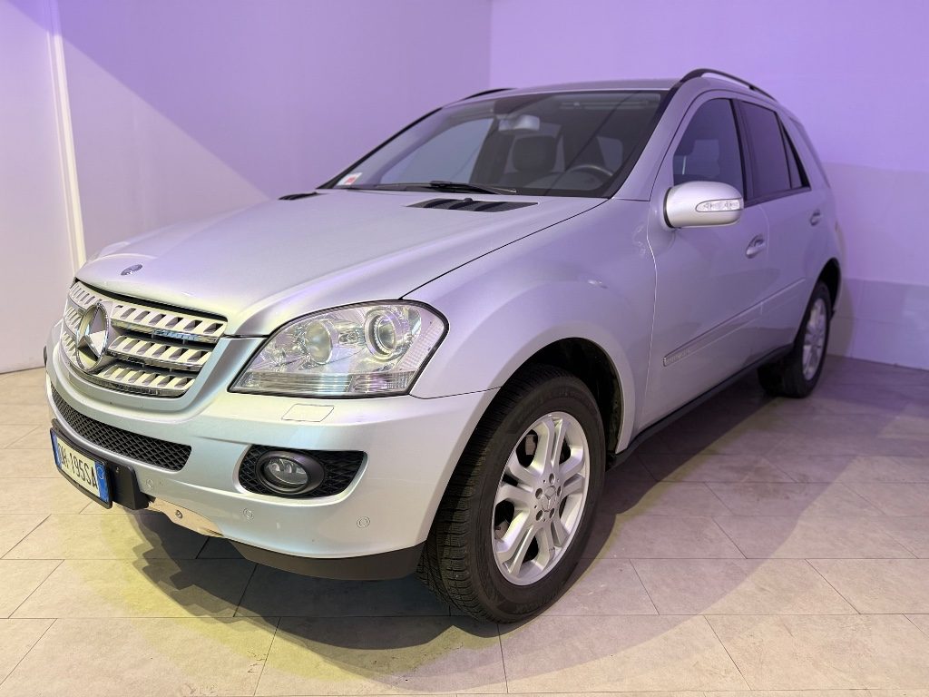 MERCEDES-BENZ ML 320 CDI Sport - 3