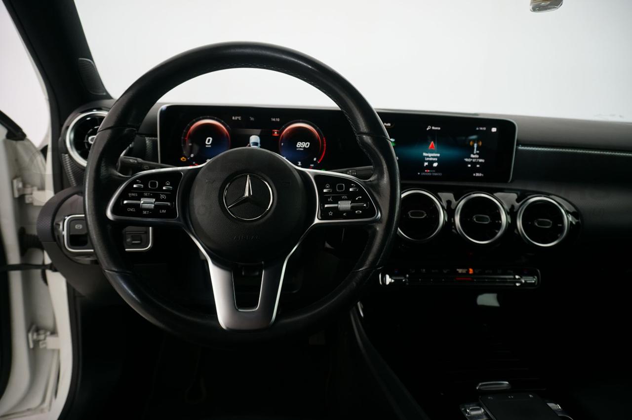 MERCEDES-BENZ A 180 CDI SPORT AUT. - 8