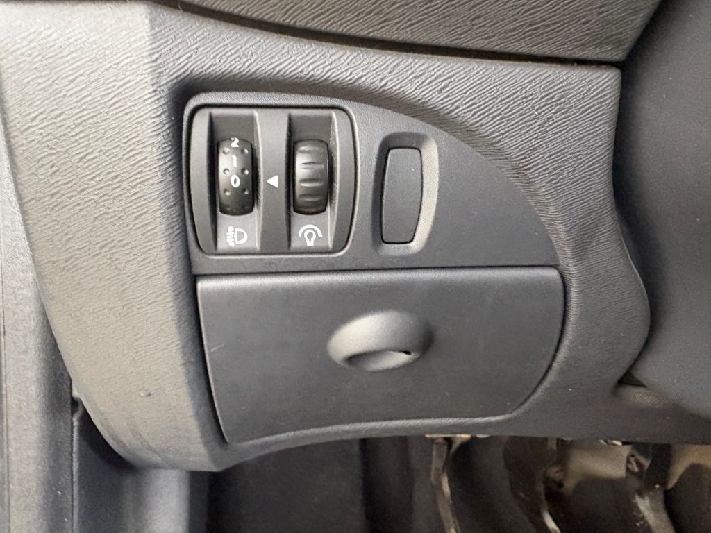 RENAULT Twingo 1.2 BENZINA EURO 5 OK NEOP NEOPATENTATI - 19