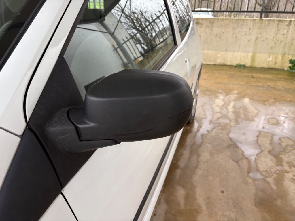 RENAULT Twingo 1.2 BENZINA EURO 5 OK NEOP NEOPATENTATI - 27