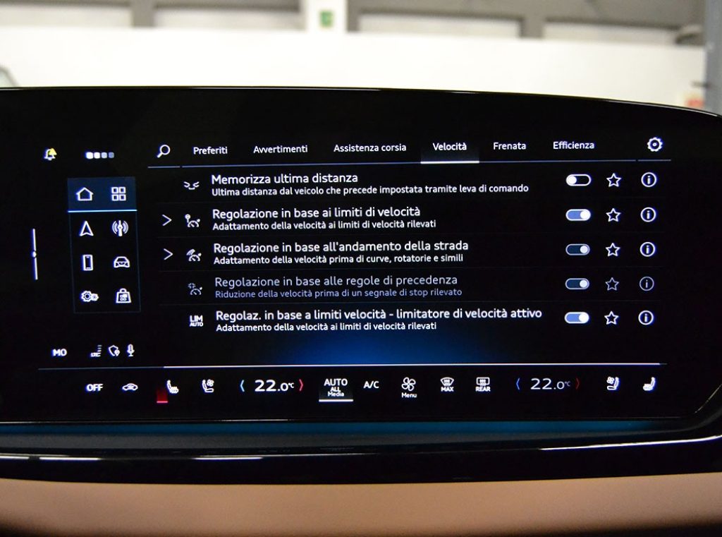 AUDI A6 Avant TFSI 270 kW S tronic quattro S line Edition - 14