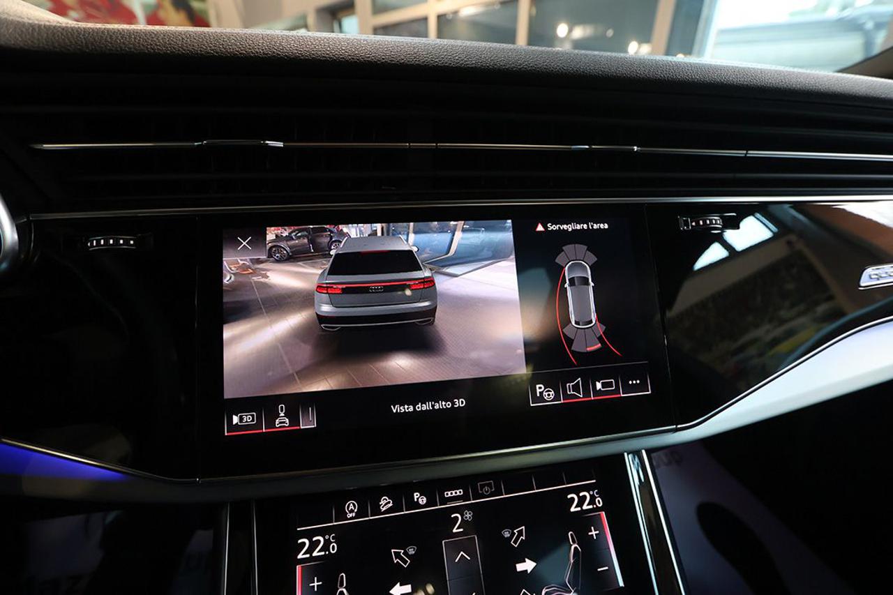 AUDI Q8 55 TFSI Quattro Tiptronic Sport S-Line - 26