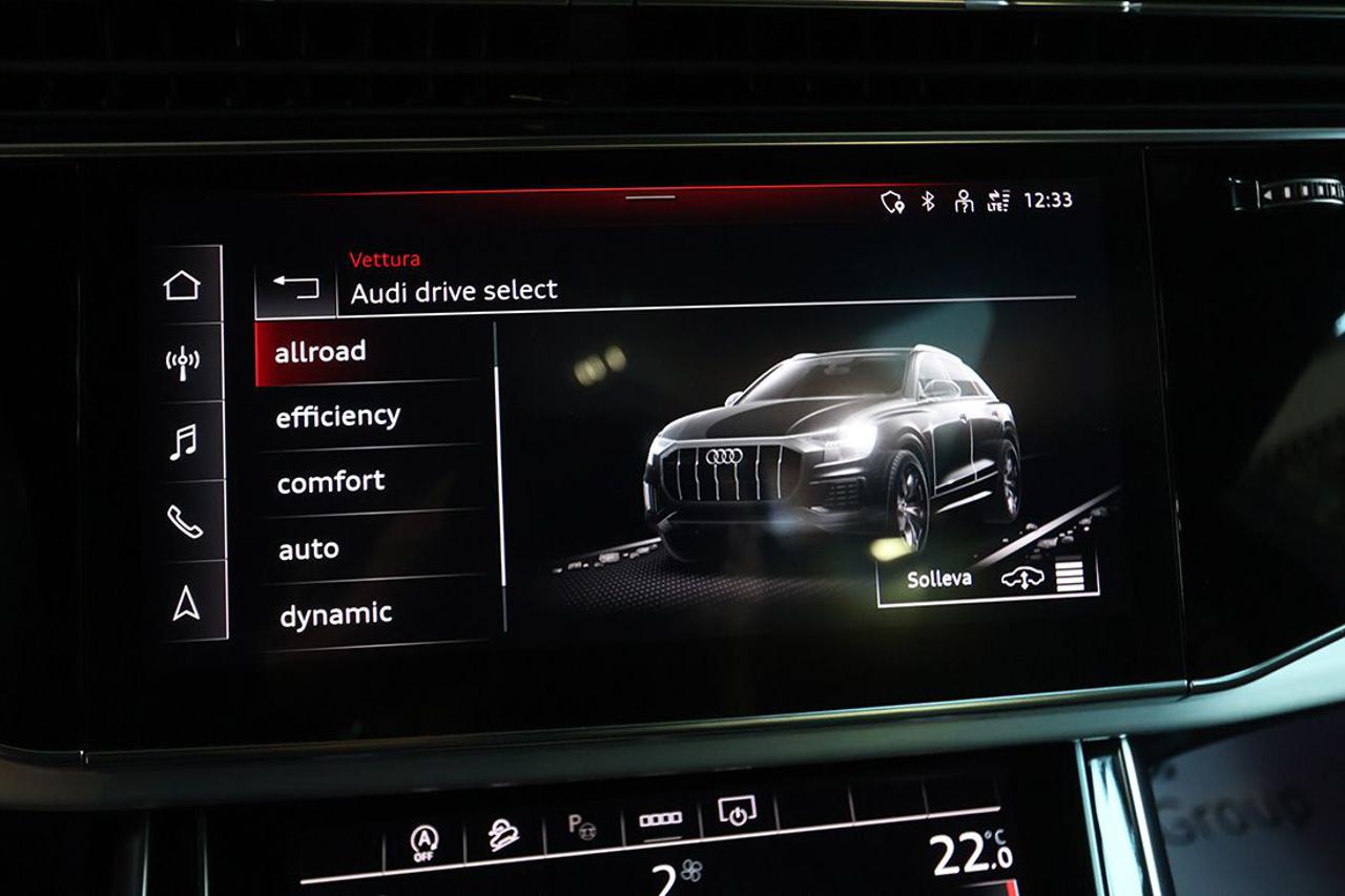 AUDI Q8 55 TFSI Quattro Tiptronic Sport S-Line - 35