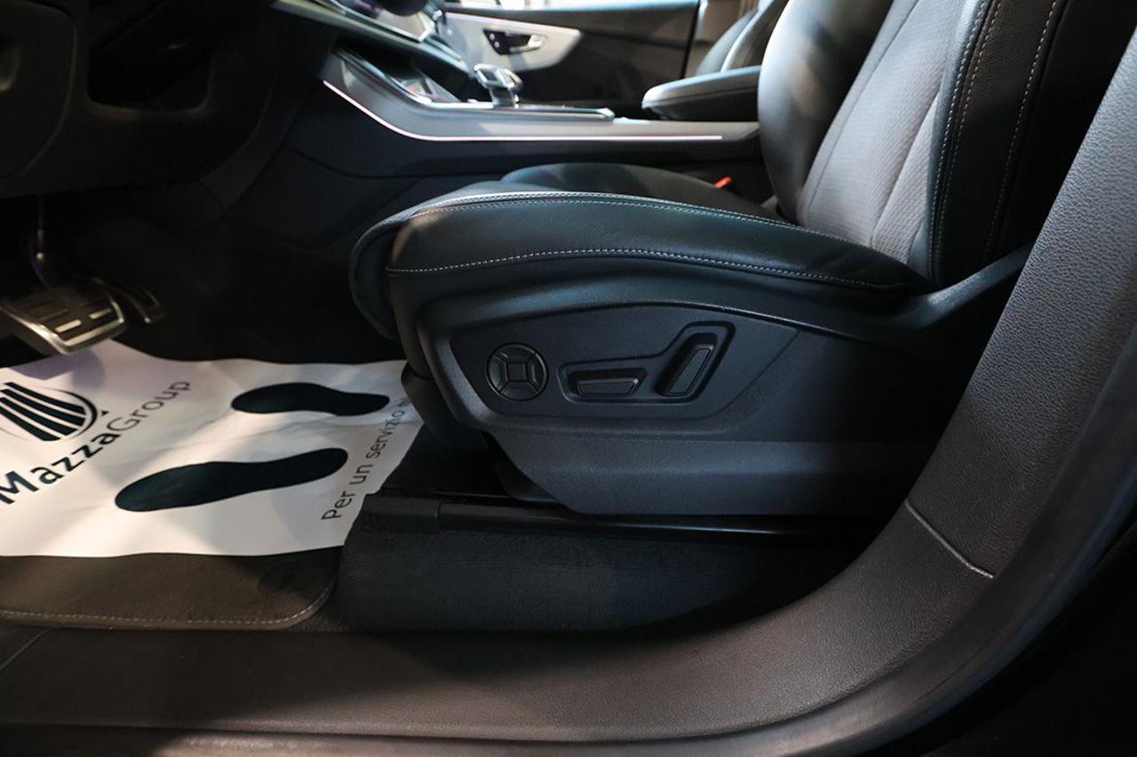 AUDI Q8 55 TFSI Quattro Tiptronic Sport S-Line - 50