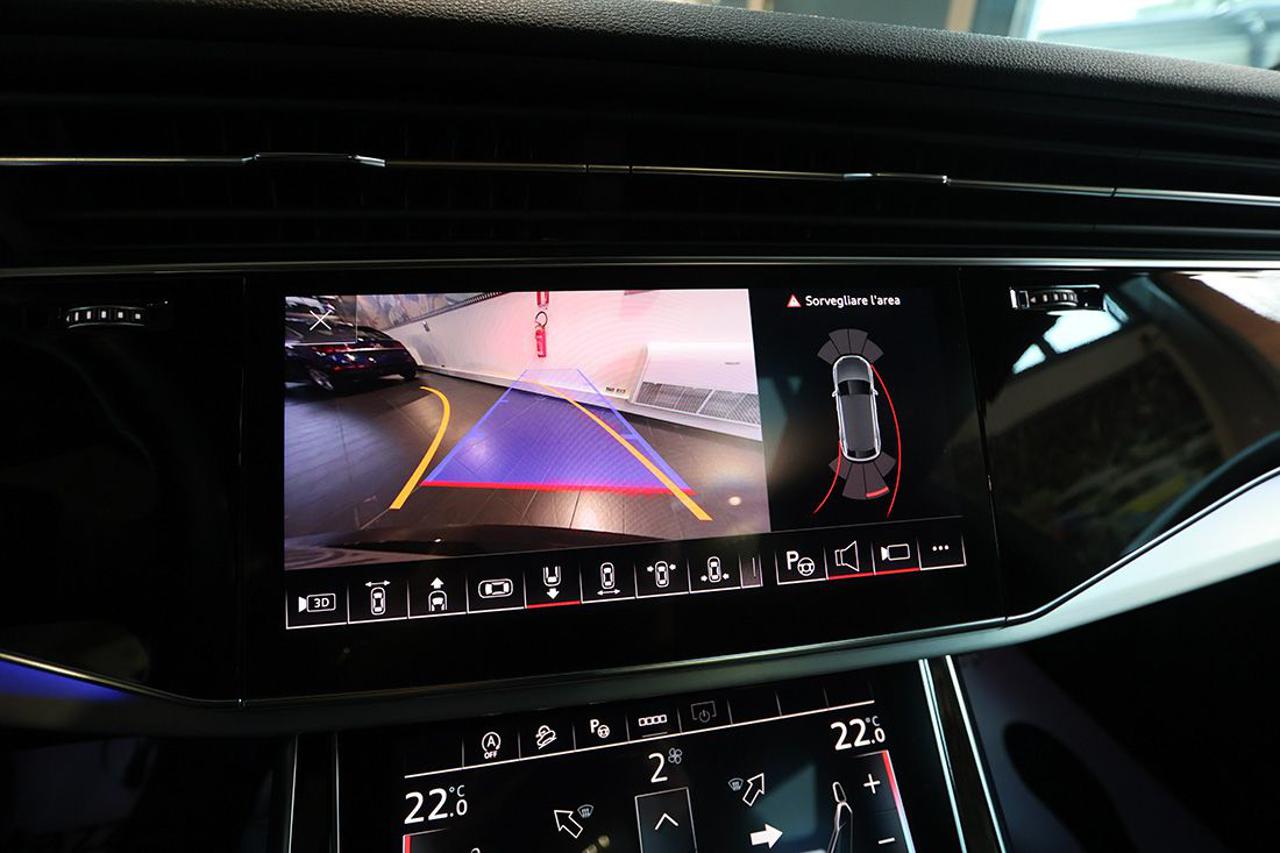 AUDI Q8 55 TFSI Quattro Tiptronic Sport S-Line - 31