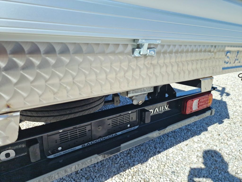 IVECO DAILY  35C16 E6 MOTORE 3.0 GRU 12m + CASSONE - 16