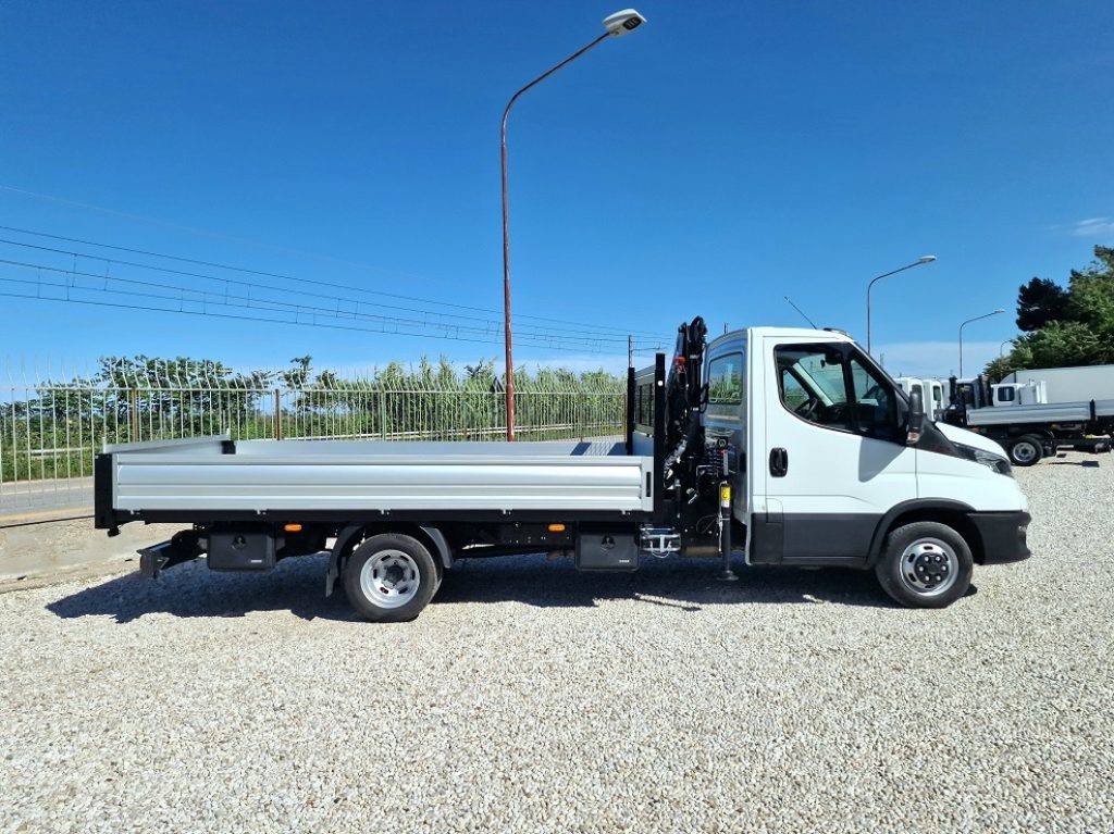 IVECO DAILY  35C16 E6 MOTORE 3.0 GRU 12m + CASSONE - 18