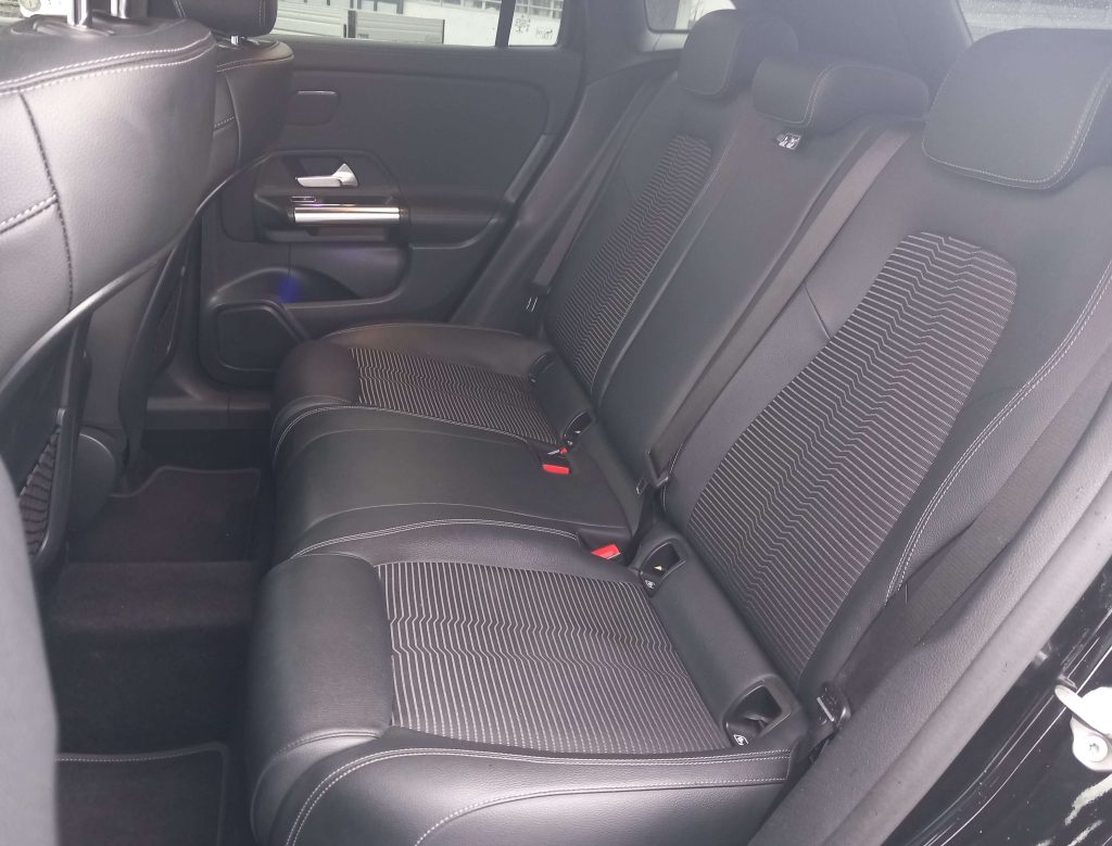 MERCEDES-BENZ GLA 200 H247 2020 d Premium 4matic auto - 13