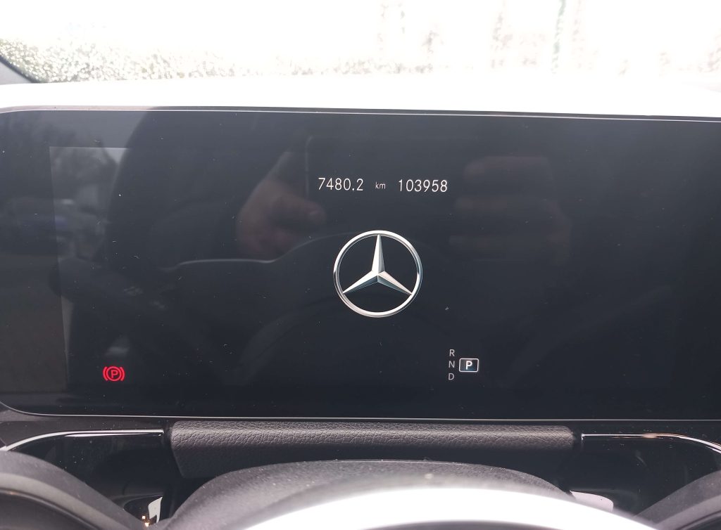 MERCEDES-BENZ GLA 200 H247 2020 d Premium 4matic auto - 9