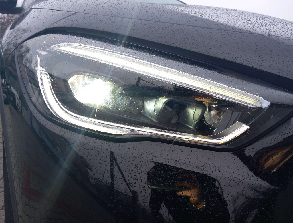 MERCEDES-BENZ GLA 200 H247 2020 d Premium 4matic auto - 15