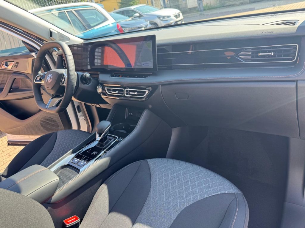 MG HS 1.5 T-GDI 170CV AUT. COMFORT - 13