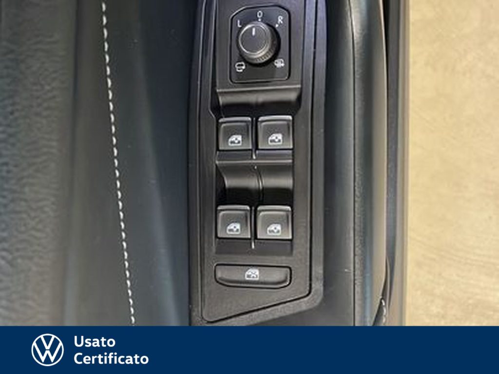 VOLKSWAGEN T-Roc 1.0 tsi style 110cv - 16