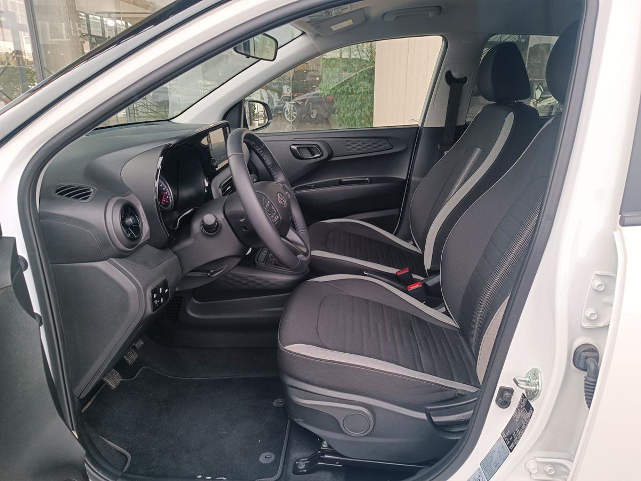 HYUNDAI i10 1.0 MPI Connectline - 26