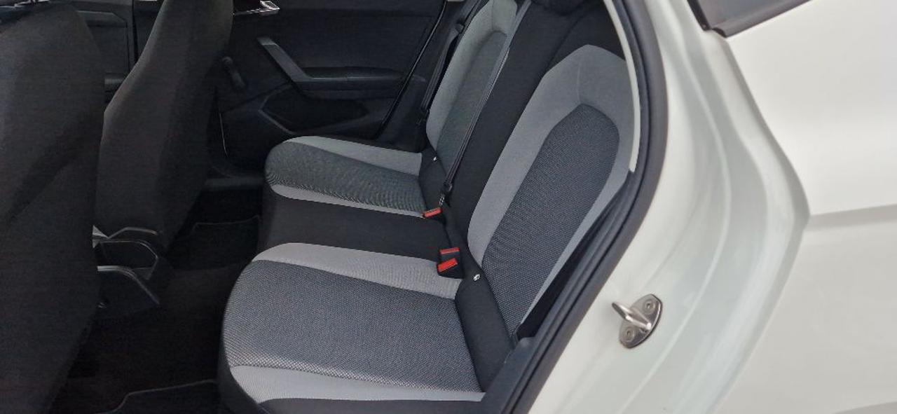 SEAT Ibiza 1.0 TGI 5 porte Business OK NEOPATENTATI - 8