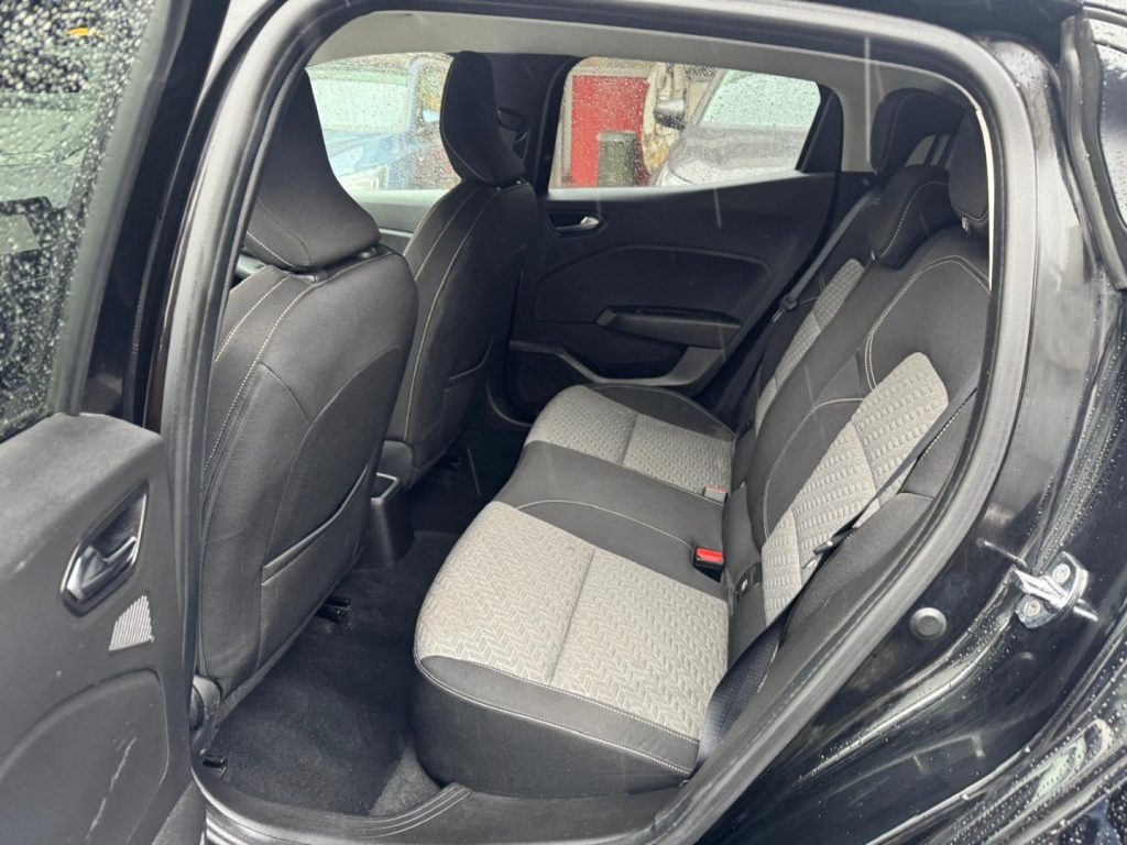 RENAULT Clio Blue dCi 100 CV Evolution AUTOCARRO N1 - 16