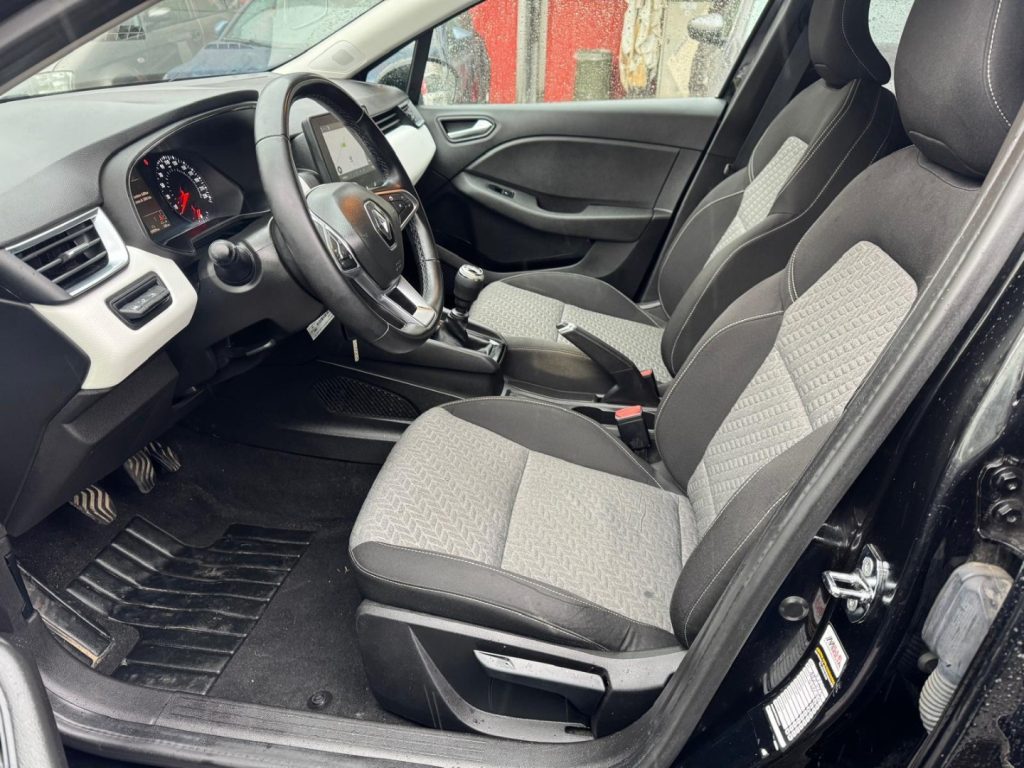 RENAULT Clio Blue dCi 100 CV Evolution AUTOCARRO N1 - 18