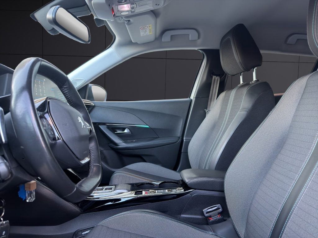 PEUGEOT 2008 BlueHDi 110 S&S Allure Pack automatica - 9