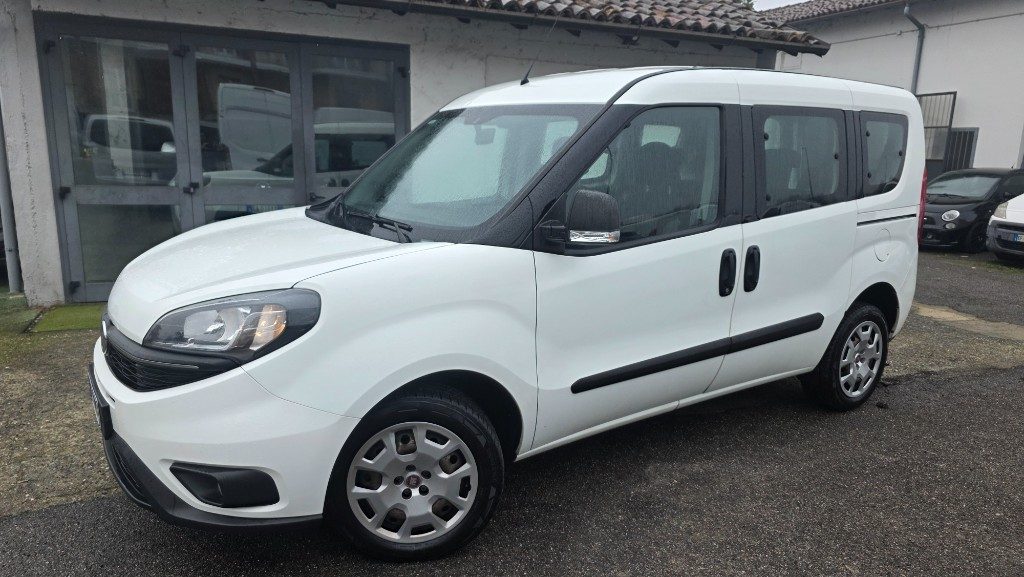 FIAT Doblo Doblò 1.6 MJT 120CV S&S Easy E6dtemp 7posti - 3