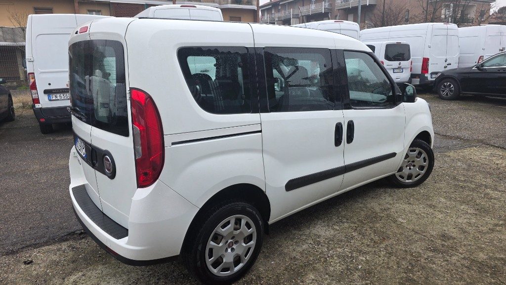 FIAT Doblo Doblò 1.6 MJT 120CV S&S Easy E6dtemp 7posti - 4