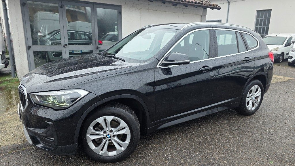 BMW X1 sDrive16d Business Advantage - 3