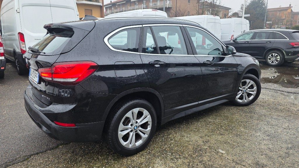 BMW X1 sDrive16d Business Advantage - 4