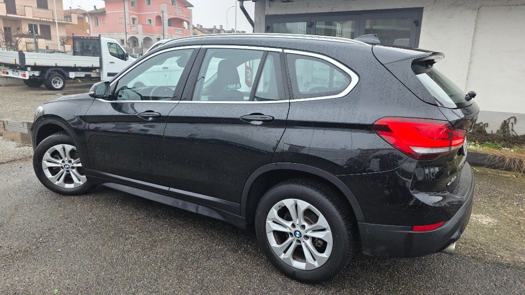 BMW X1 sDrive16d Business Advantage - 2