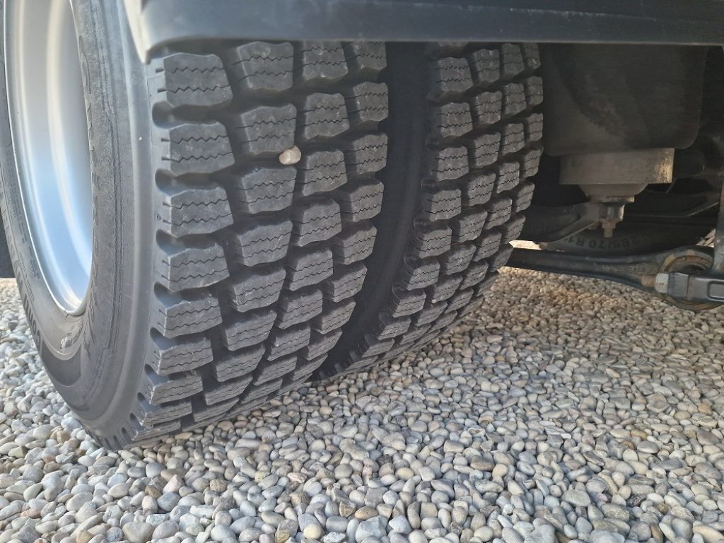 IVECO EUROCARGO 160E28 P EURO 6 FURGONE 7,40 + SPONDA - 16