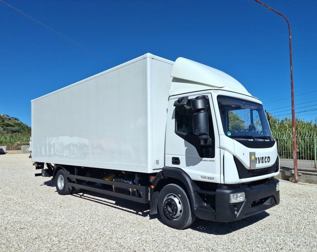 IVECO EUROCARGO 140E28 P EURO 6 FURGONE 7,30 + SPONDA - 26